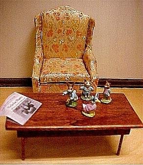 1:12 scene figurines on a table